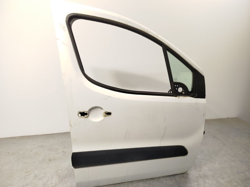 Recambio de puerta delantera derecha para peugeot partner tepee 1.6 hdi 75 (16v) referencia OEM IAM 9004Z6  