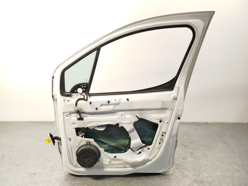 Recambio de puerta delantera derecha para peugeot partner tepee 1.6 hdi 75 (16v) referencia OEM IAM 9004Z6  