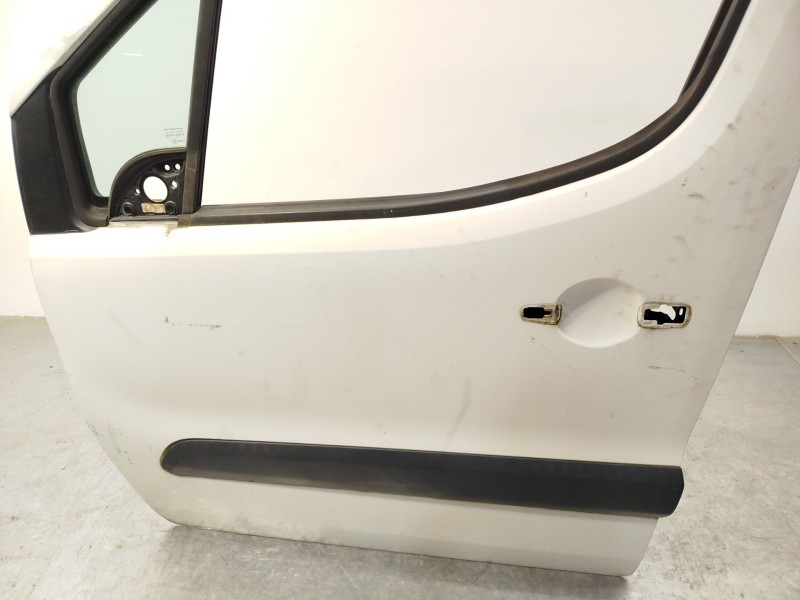 Recambio de puerta delantera izquierda para peugeot partner tepee 1.6 hdi 75 (16v) referencia OEM IAM 9002Z3  