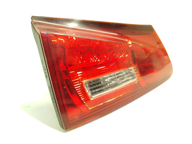 Recambio de piloto trasero izquierdo interior para lexus is200 (ds2/is2) 220d referencia OEM IAM 8159153070  