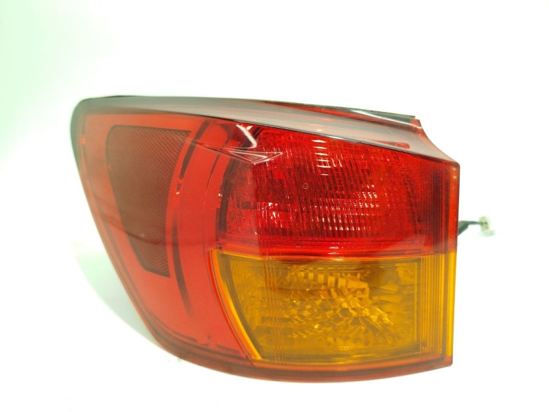 Recambio de piloto trasero izquierdo para lexus is200 (ds2/is2) 220d referencia OEM IAM 8156153161  