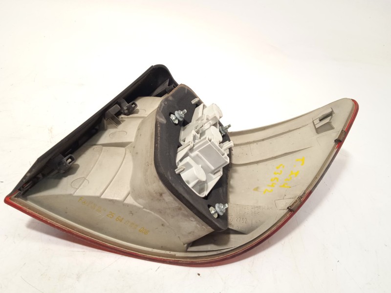 Recambio de piloto trasero izquierdo para mercedes-benz clase b (w245) 2.0 cat referencia OEM IAM A1698202564  