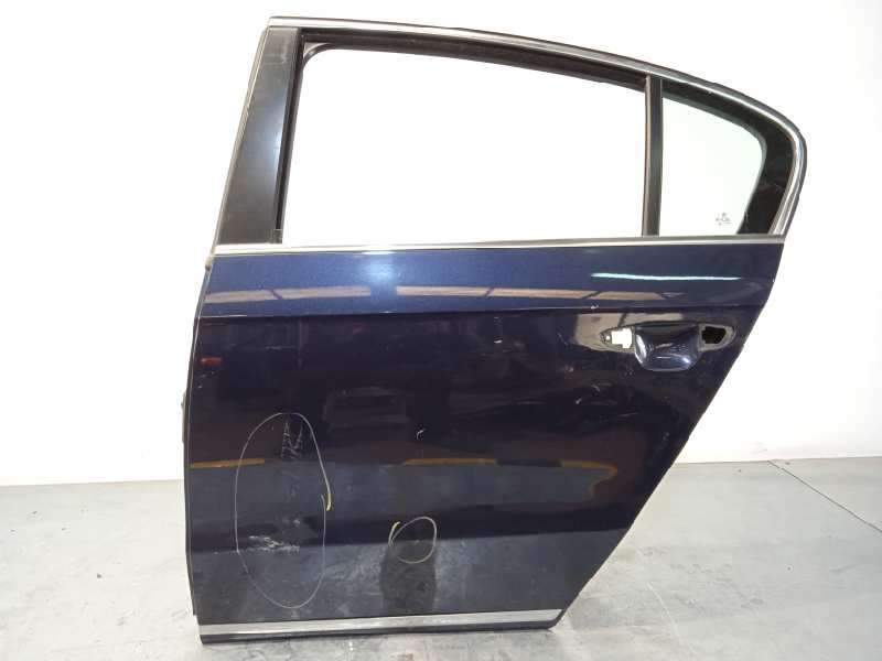 PUERTA TRASERA IZQUIERDA 3AE833055 3AA898620 