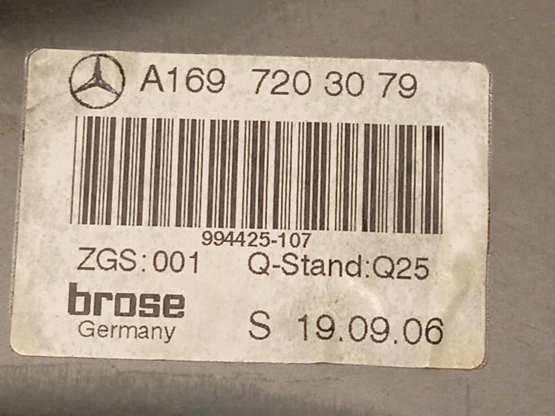 Recambio de elevalunas delantero derecho para mercedes-benz clase b (w245) 2.0 cat referencia OEM IAM A1697203079  
