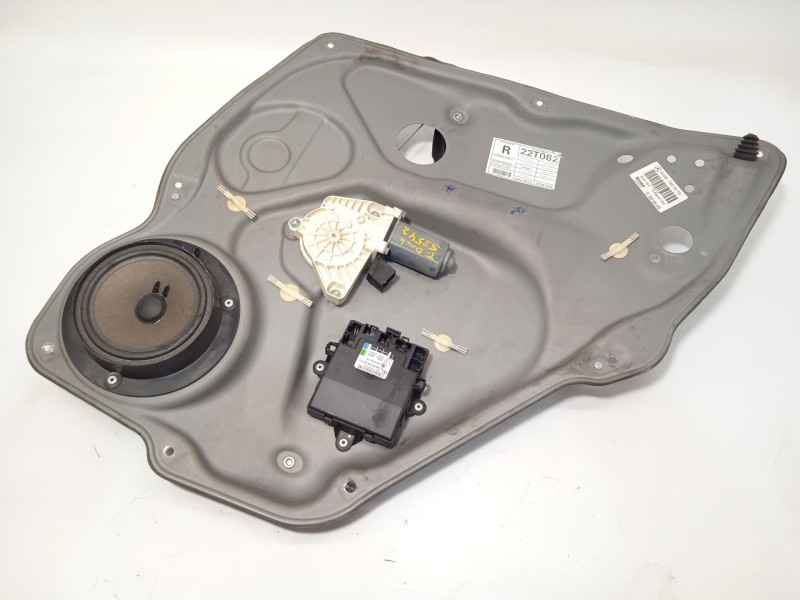 Recambio de elevalunas trasero derecho para mercedes-benz clase b (w245) 2.0 cat referencia OEM IAM A1697301679  