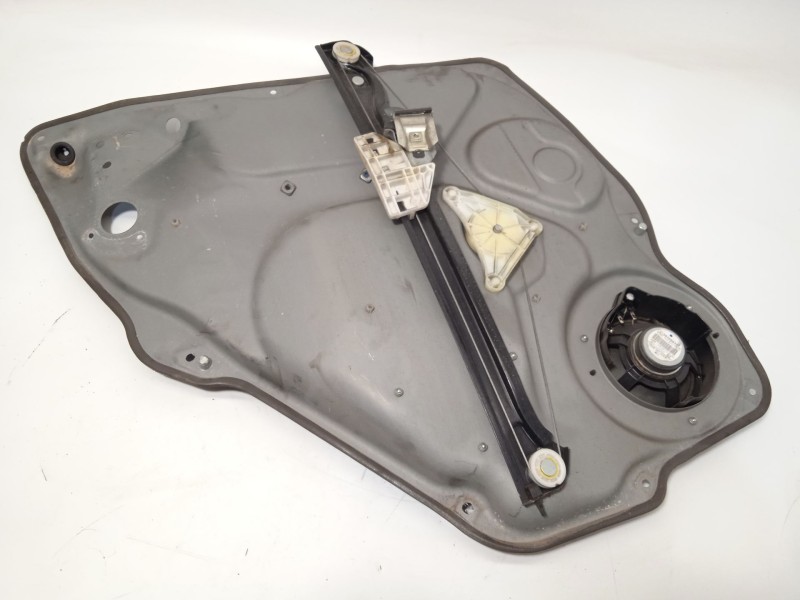 Recambio de elevalunas trasero derecho para mercedes-benz clase b (w245) 2.0 cat referencia OEM IAM A1697301679  