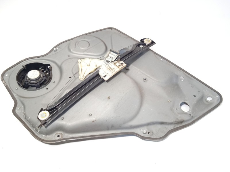 Recambio de elevalunas trasero izquierdo para mercedes-benz clase b (w245) 2.0 cat referencia OEM IAM A1697301579  