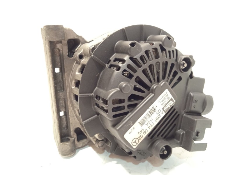 Recambio de alternador para mercedes-benz clase b (w245) 2.0 cat referencia OEM IAM A2661540902  TG11C035