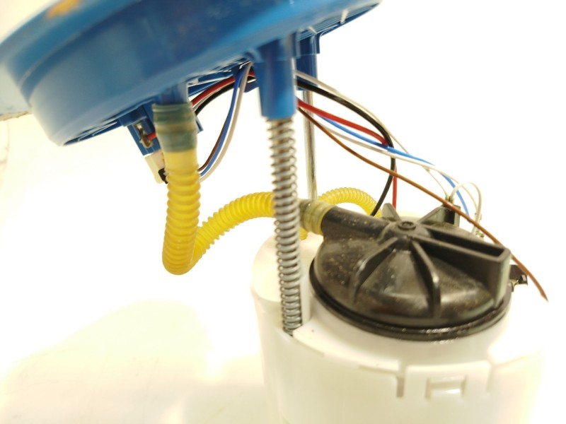 Recambio de bomba combustible para seat ibiza v (kj1, kjg) 1.0 tsi referencia OEM IAM 2Q0919051L  