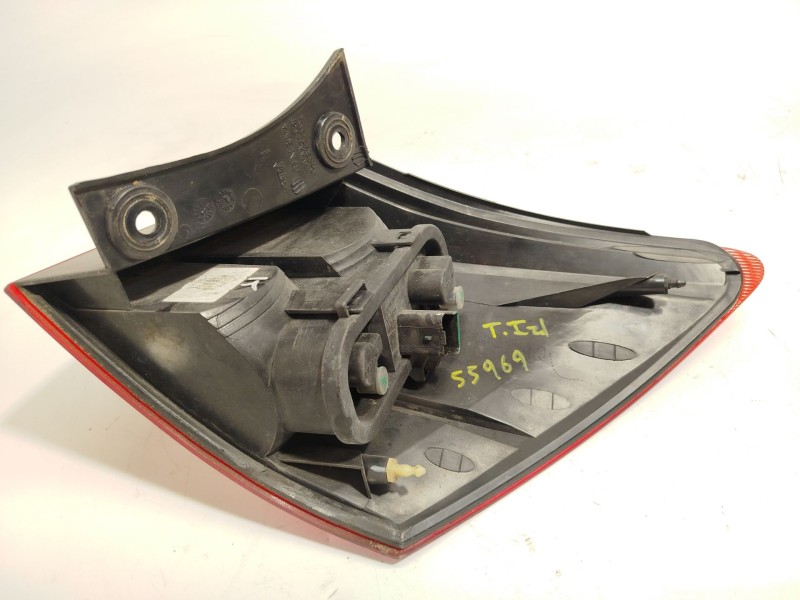 Recambio de piloto trasero izquierdo para nissan qashqai i (j10, nj10) 2.0 referencia OEM IAM 26555JD800  