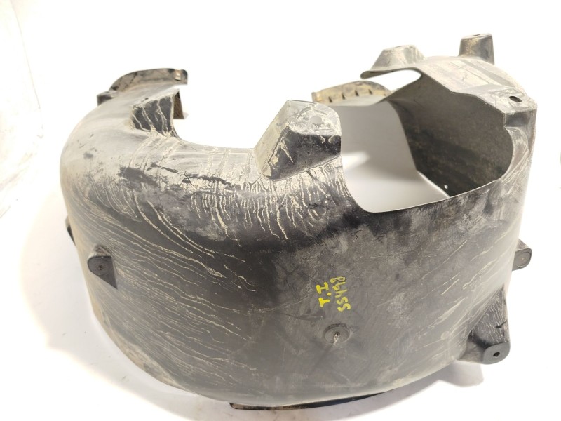 Recambio de paso de rueda trasero izquierdo para mg mg 4 (eh32) ev referencia OEM IAM 11371962  