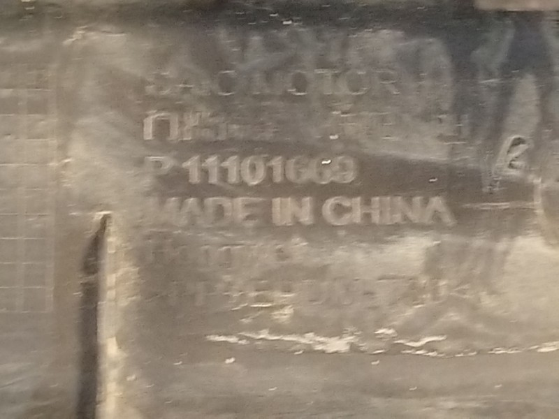 Recambio de estribo para mg mg 4 (eh32) ev referencia OEM IAM 11101669  