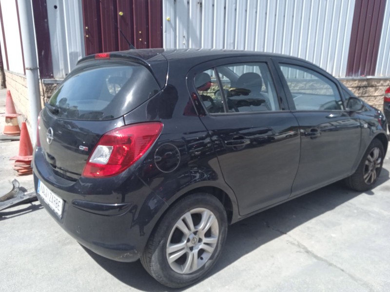 opel corsa d (s07) del año 2009