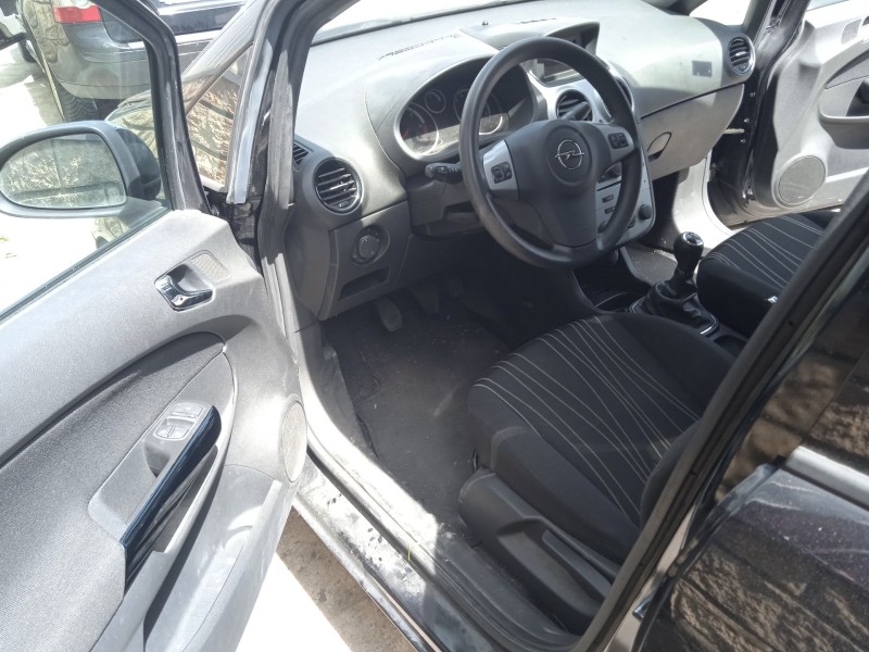 opel corsa d (s07) del año 2009