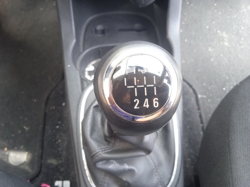 opel corsa d (s07) del año 2009