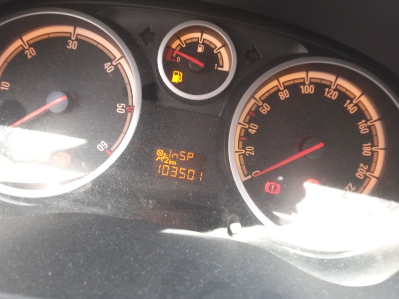 opel corsa d (s07) del año 2009