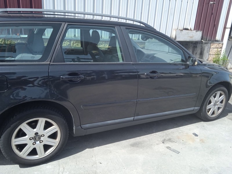 volvo v50 (545) del año 2004