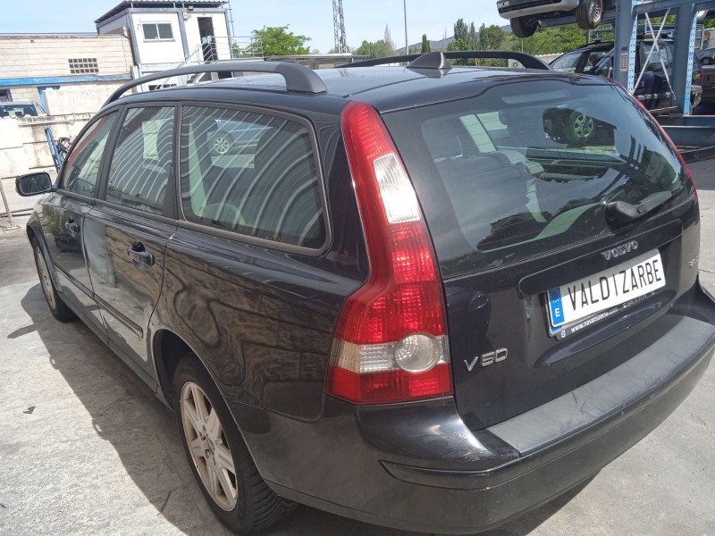 volvo v50 (545) del año 2004