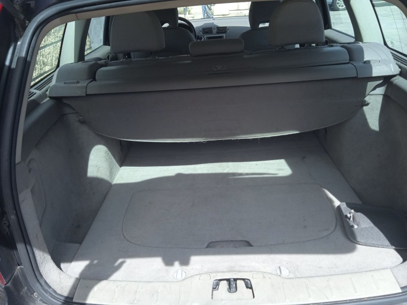 volvo v50 (545) del año 2004