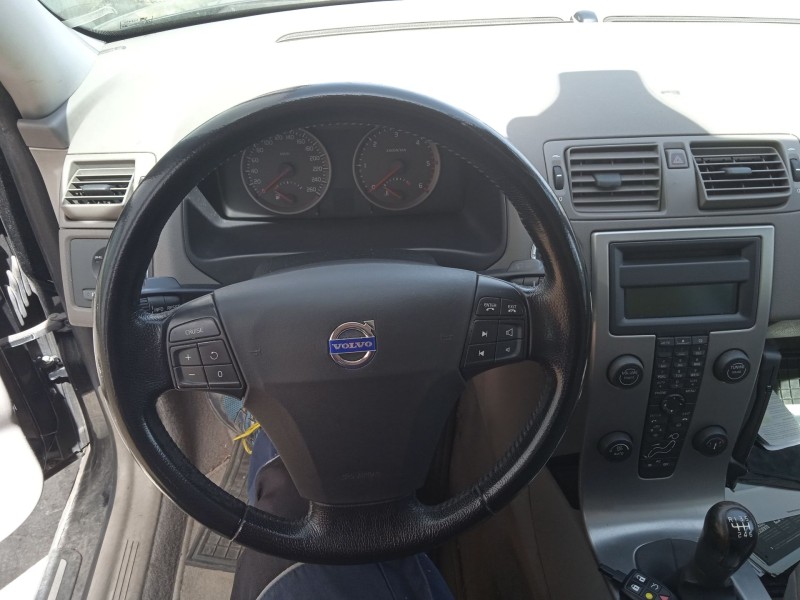 volvo v50 (545) del año 2004