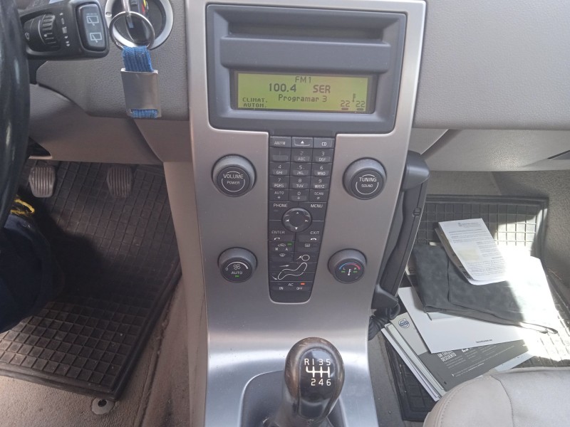 volvo v50 (545) del año 2004