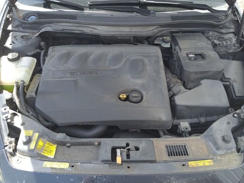 volvo v50 (545) del año 2004