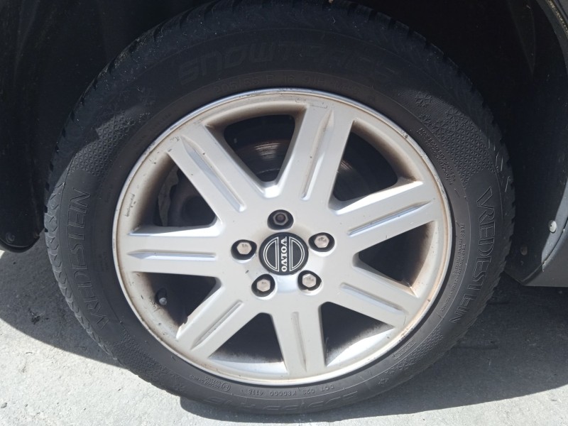 volvo v50 (545) del año 2004