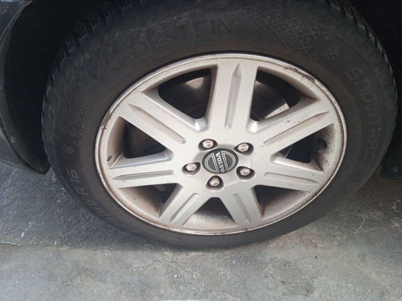 volvo v50 (545) del año 2004