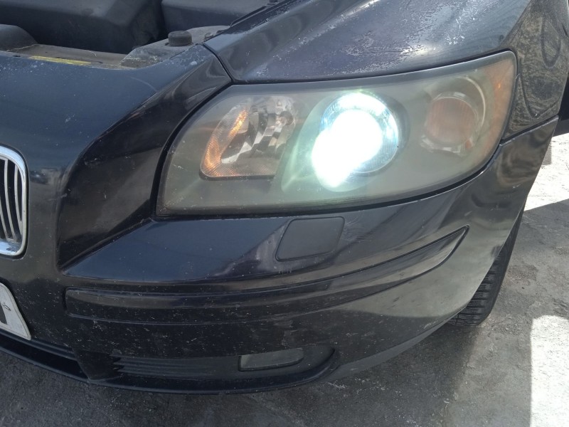 volvo v50 (545) del año 2004