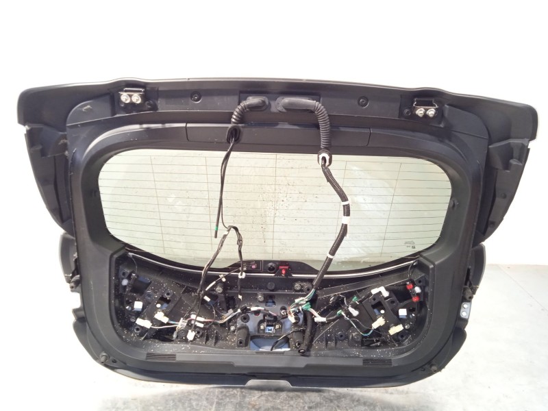 Recambio de porton trasero para toyota corolla (e21) referencia OEM IAM 6700502610  