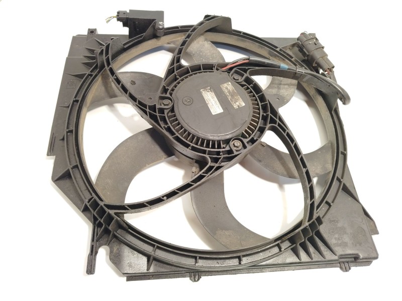 Recambio de electroventilador para bmw x3 (e83) 2.0 d referencia OEM IAM 67326925702 17423114008 
