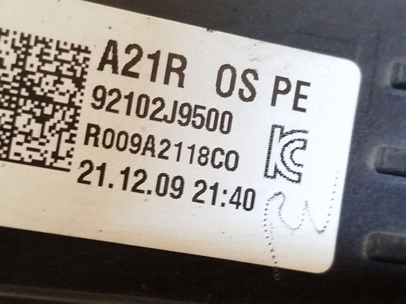 Recambio de faro derecho para hyundai kona (os, ose, osi) 1.6 gdi hybrid referencia OEM IAM 92102J9500  