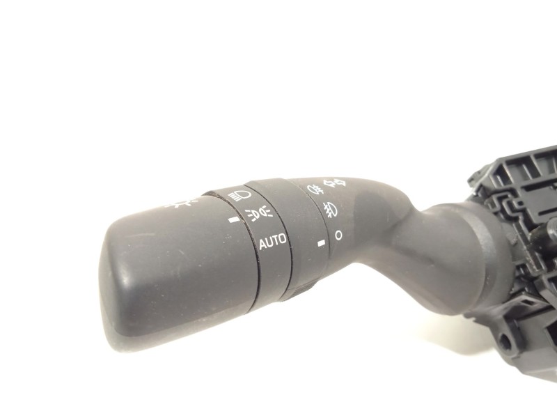 Recambio de mando intermitentes para toyota corolla (e21) referencia OEM IAM 8465202A50 8432902040 