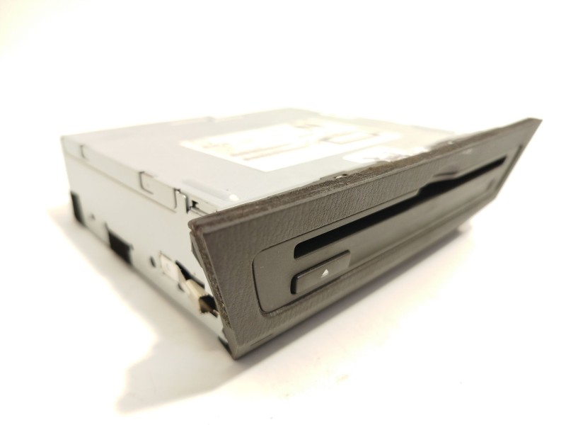 Recambio de sistema audio / radio cd para mazda 2 lim. () 1.5 16v cat referencia OEM IAM DA6C669G0D  