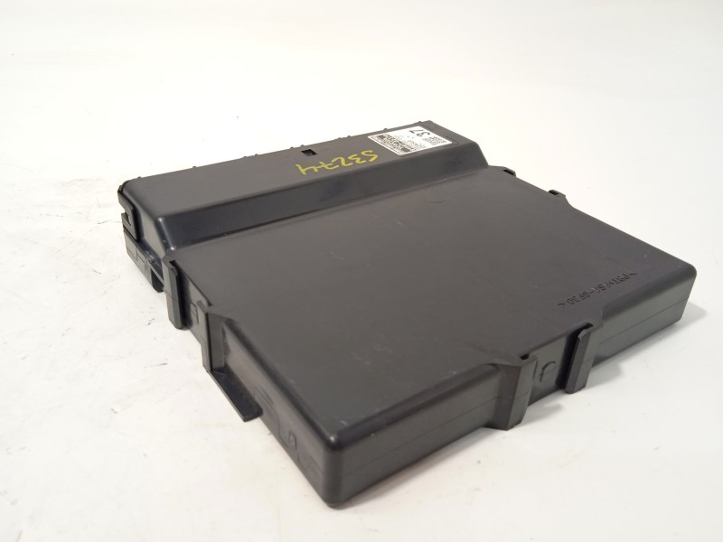 Recambio de centralita confort para toyota corolla (e21) referencia OEM IAM 8998102370  2851000320