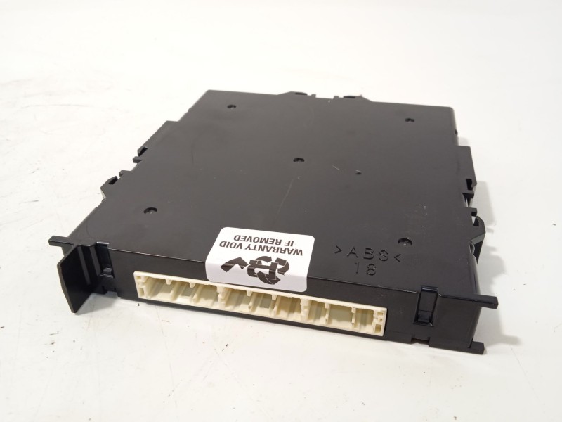 Recambio de modulo electronico para toyota corolla (e21) referencia OEM IAM 8999002471  2364002230