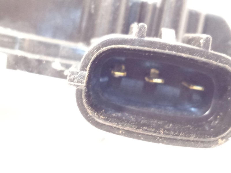 Recambio de cerradura maletero / porton para toyota corolla (e21) referencia OEM IAM 6935002100  