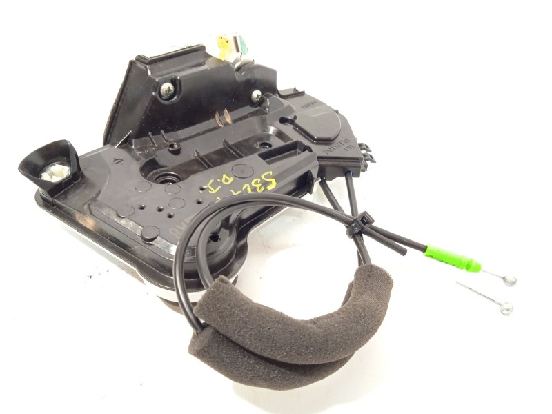 Recambio de cerradura puerta delantera izquierda para toyota corolla (e21) referencia OEM IAM 6904002491  