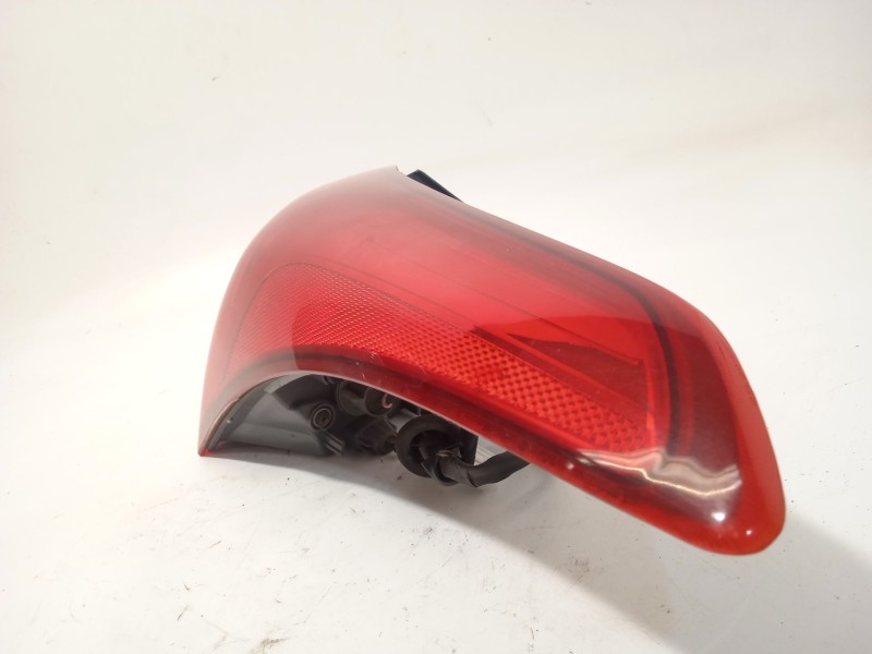 Recambio de piloto trasero derecho para hyundai i30 (gd) trend referencia OEM IAM 92402A50 92402A5020 