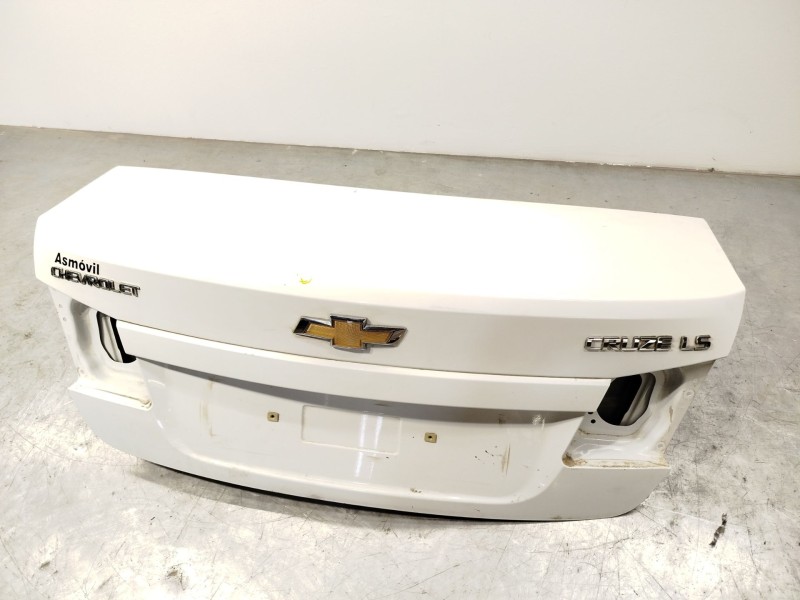 Recambio de tapa maletero para chevrolet cruze ls referencia OEM IAM 95950847  