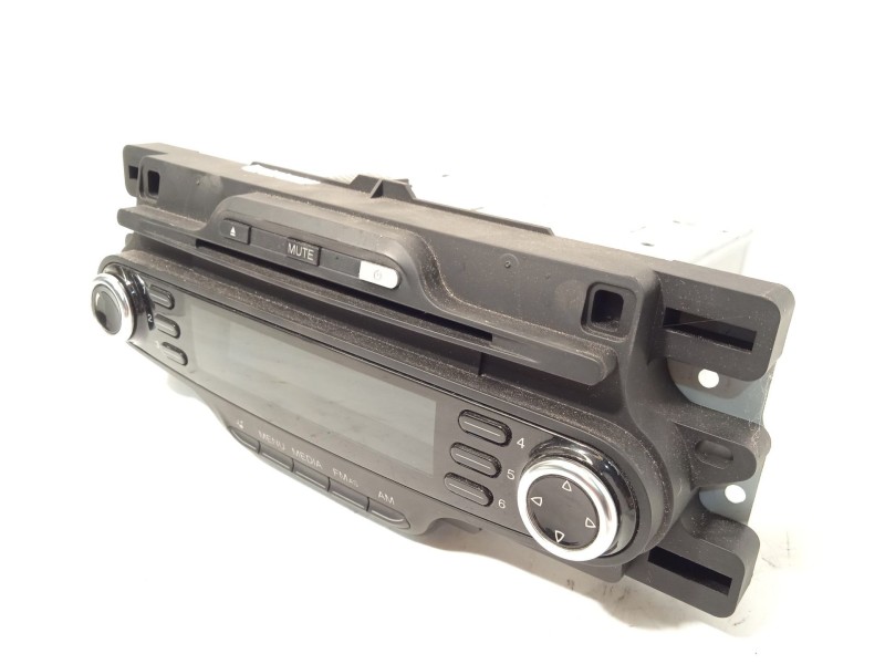 Recambio de sistema audio / radio cd para alfa romeo giulietta (191) progression referencia OEM IAM 1560968770 156096877 7640333