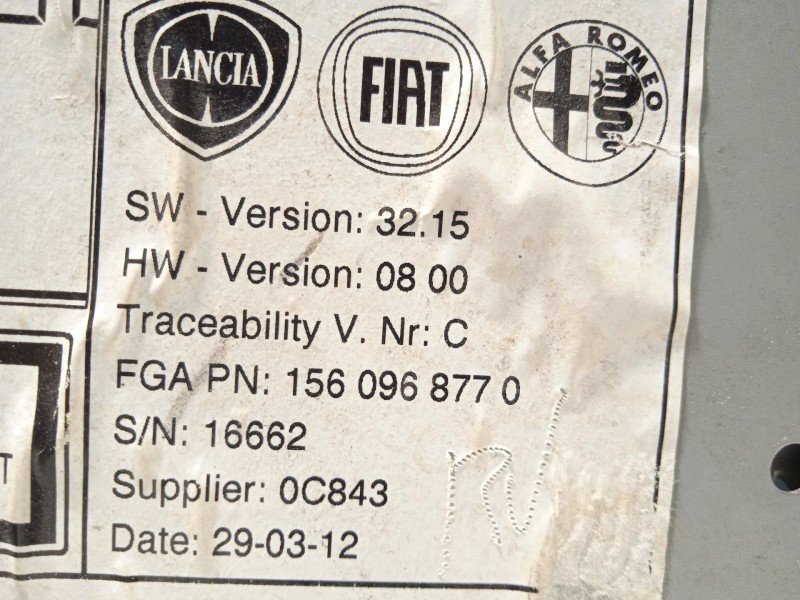 Recambio de sistema audio / radio cd para alfa romeo giulietta (191) progression referencia OEM IAM 1560968770 156096877 7640333