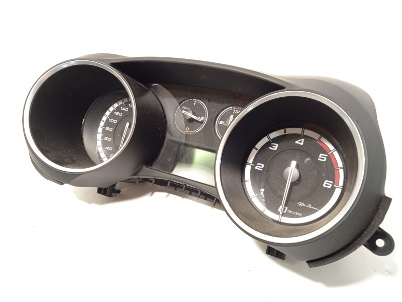 Recambio de cuadro instrumentos para alfa romeo giulietta (191) progression referencia OEM IAM 50521957  A2C32419300