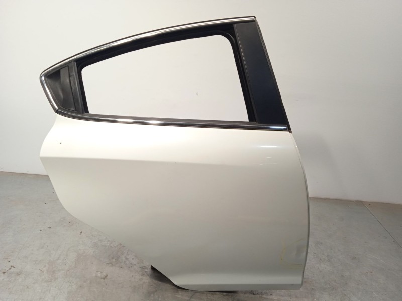 Recambio de puerta trasera derecha para alfa romeo giulietta (191) progression referencia OEM IAM 50509298 6000634837 