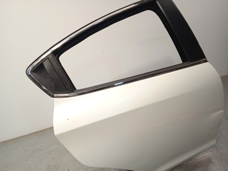 Recambio de puerta trasera derecha para alfa romeo giulietta (191) progression referencia OEM IAM 50509298 6000634837 