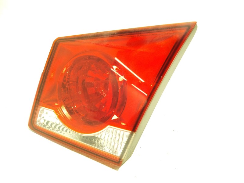 Recambio de piloto trasero derecho interior para chevrolet cruze ls referencia OEM IAM 95130773  