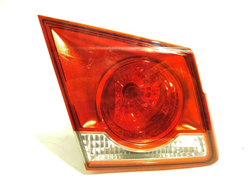 Recambio de piloto trasero izquierdo interior para chevrolet cruze ls referencia OEM IAM 95130772  