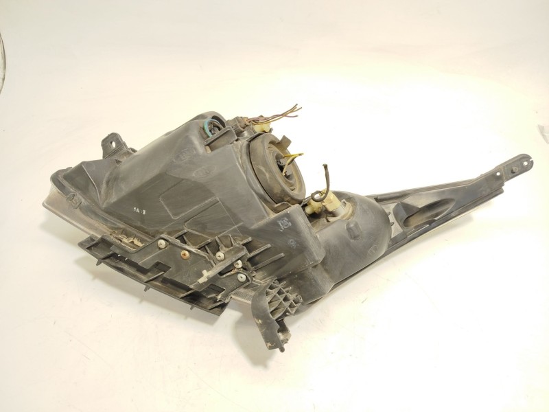 Recambio de faro derecho para chevrolet cruze ls referencia OEM IAM 95479489  