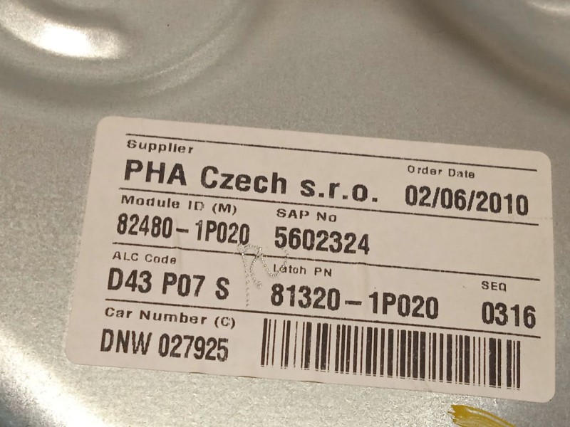 Recambio de elevalunas delantero derecho para kia venga (yn) 1.6 crdi 128 referencia OEM IAM 824801P020 824601P000 