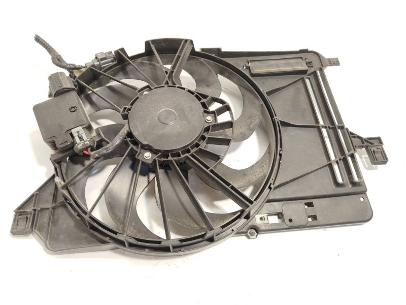 Recambio de electroventilador para ford focus iii 1.0 ecoboost referencia OEM IAM CV618C607VA 2269500 